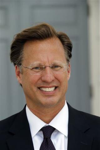 Stunner: Eric Cantor Loses Primary to Tea Party Rival