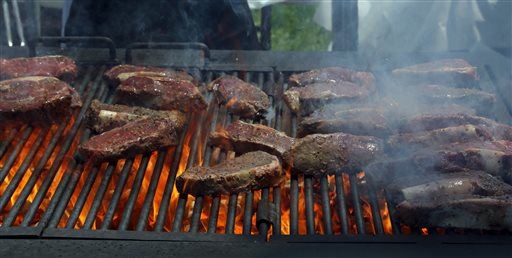 Study Links Red Meat to Breast Cancer, Experts Skeptical