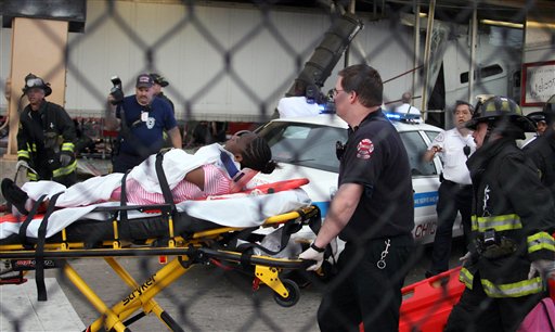2 Dead, 21 Hurt in Chicago Truck Crash