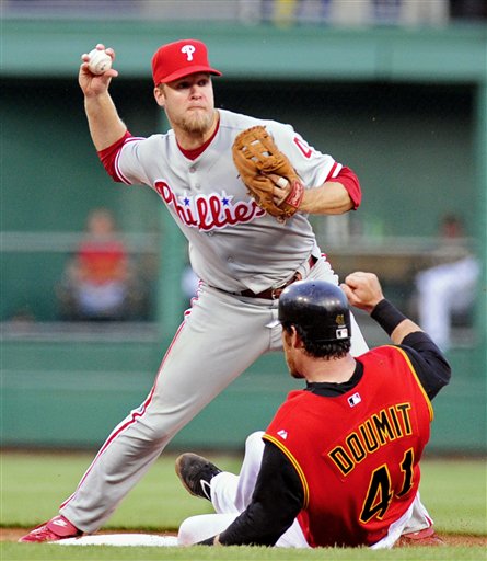 Phillies' Pen Holds Off Pirates' Rally in 6-5 Win