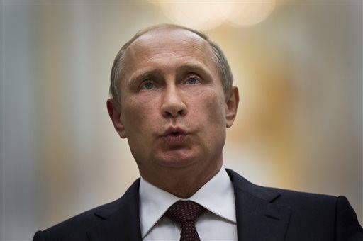 Putin Praises Rebels, Urges Them to Free Trapped Troops