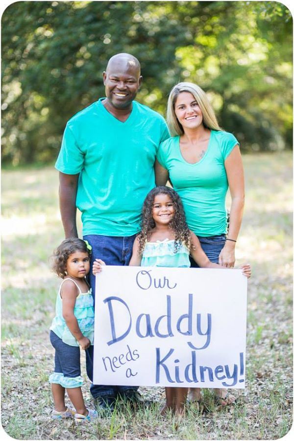 Stranger Sees Girls' Plea, Gives Their Dad a Kidney