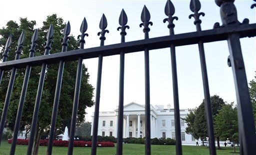 Secret Service: White House Front Doors Now Lock Automatically
