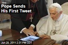 Pope on Twitter: Benedict XVI Sends First Tweet, Using iPad