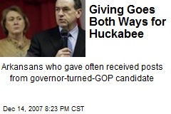 Giving Goes Both Ways for Huckabee