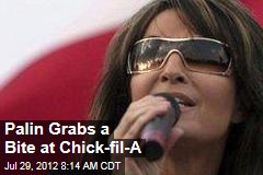 Palin Grabs a Bite at Chick-fil-A