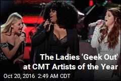 Female Singers Rock CMT Artists of the Year