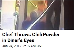 Chef Throws Chili Powder Into Diner&#39;s Eyes