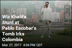 Wiz Khalifa Smokes at Pablo Escobar&#39;s Tomb, Colombia Not Happy