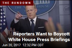 Reporters Want to Boycott White House Press Briefings