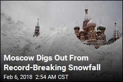 Moscow Kids Given First Snow Day in Memory