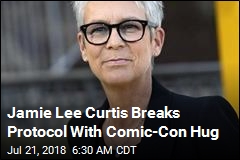 Jamie Lee Curtis Leaves the Stage to Give Significant Hug