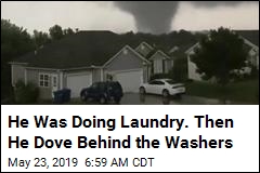 &#39;Destructive&#39; Tornado Traps Residents in Homes