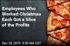 Pizzeria Thanks Christmas Workers by Handing Over the Profits