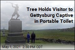 Tree Holds Visitor to Gettsysburg Captive in Portable Toilet