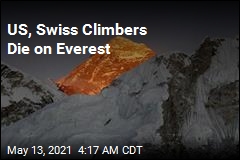 2 Climbers Die on Everest