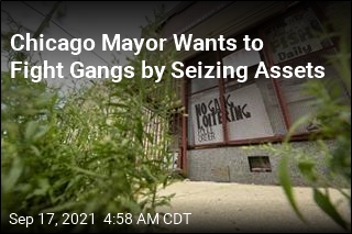 Chicago Mayor Wants to Go After Gangs&#39; &#39;Blood Money&#39;