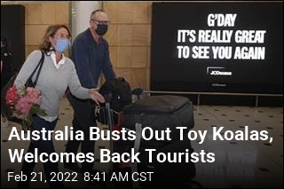 Australia Greets Tourists for First Time in 2 Years