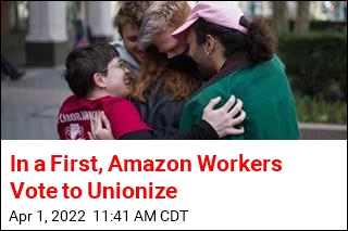 In a First, Amazon Workers Vote to Unionize