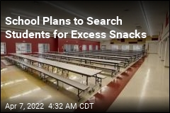 School Faces Backlash Over &#39;Lunch Police&#39; Plan