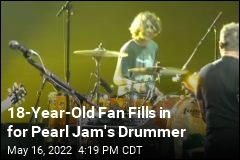 18-Year-Old Fan Fills in for Pearl Jam&#39;s Drummer
