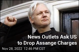 News Outlets Ask US to Drop Assange Charges