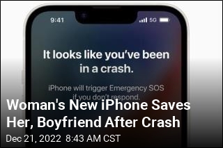 Woman&#39;s New iPhone Saves Her, Boyfriend After Crash