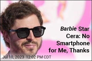 Barbie Star Cera: No Smartphone for Me, Thanks