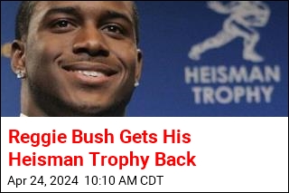 Reggie Bush Gets His Heisman Trophy Back