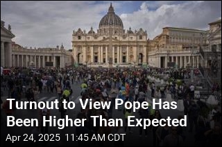 Vatican Keeps St. Peter&#39;s Open All Night for Mourners