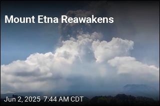 Tourists Flee as Etna Erupts Again