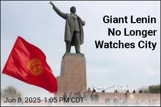 City to Put Flagpole in Lenin&#39;s Place