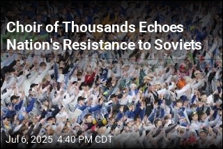 Choir of Thousands Echoes Nation&#39;s Resistance to Soviets