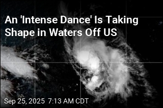 2 Atlantic Storms Could Meet, Putting East Coast on Alert