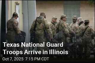 Texas National Guard Troops Arrive in Illinois