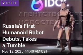 Russia&#39;s First Humanoid Robot Debuts, Takes a Tumble