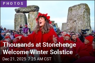 Stonehenge Welcomes in the Winter Solstice
