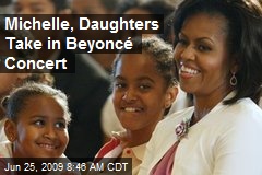 Michelle, Daughters Take in Beyonc&eacute; Concert